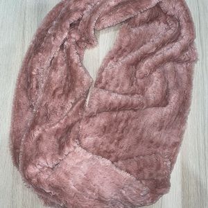Faux Fur Pink Circle Scarf+Soft+Cozy